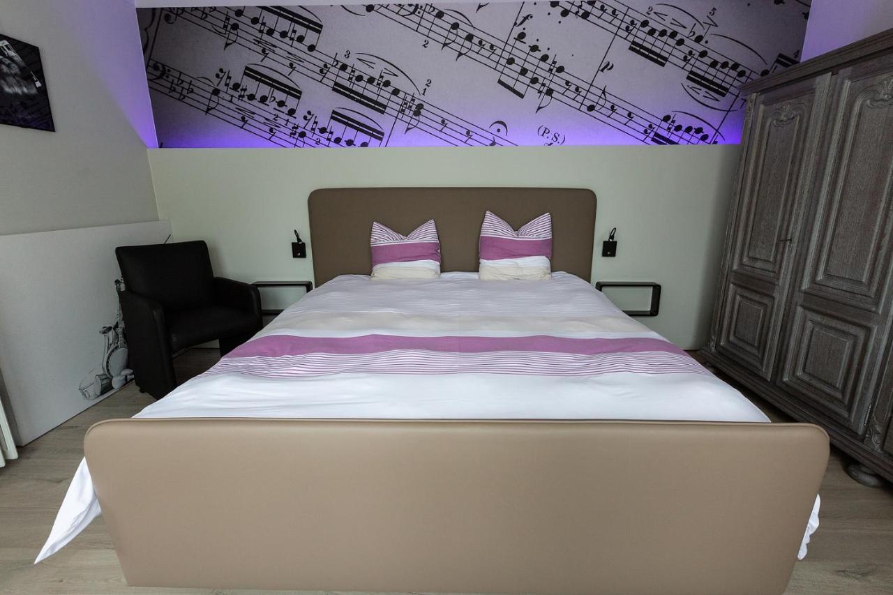 Bed 'N Blues **** Villa Halen Dış mekan fotoğraf